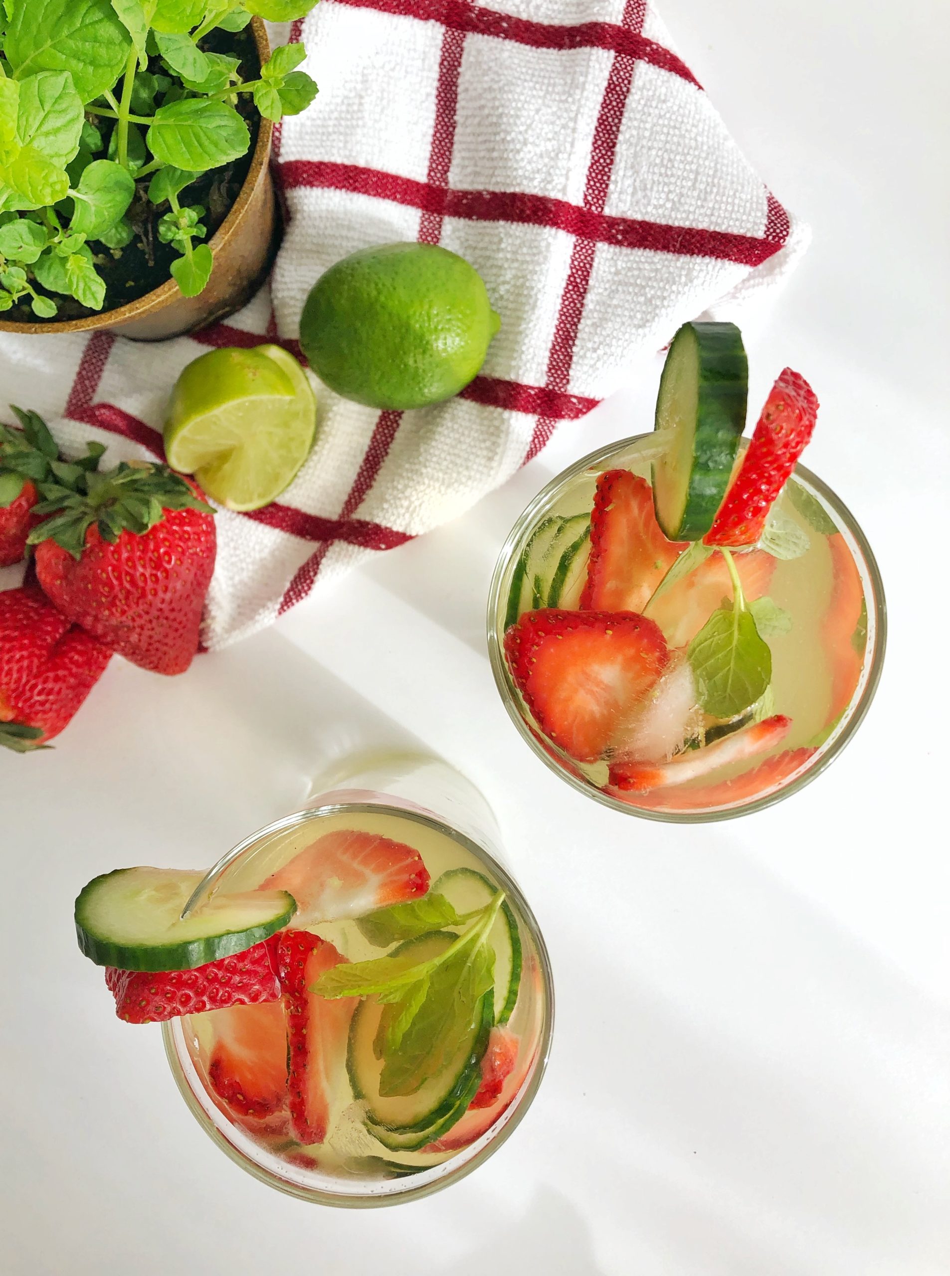 Strawberry-Lime-Gin-Cocktail
