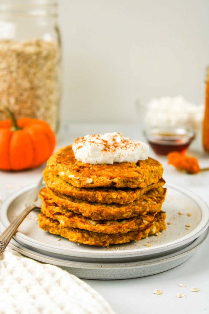 pumpkin oatmeal pancakes